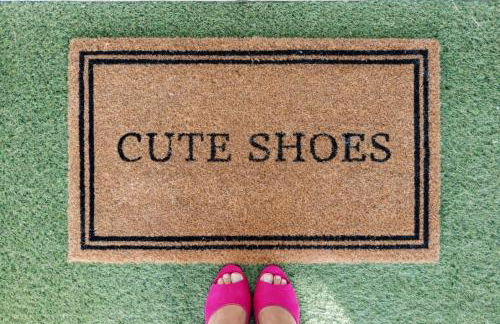 Chic Dog-Friendly 4BR | OWA + Beach + Fenced Yard - Foto 38