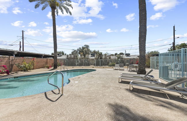 Contemporary Condo in Central Biltmore - Foto 17