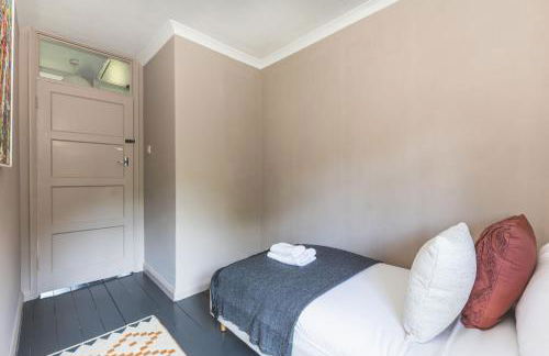 Spacious 3BR Home Huge Garden Free Parking - Foto 20