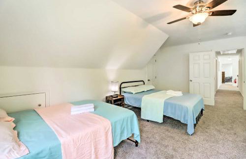 Hot Tub and Deck Gorgeous Retreat in Pocono Summit! - Foto 28