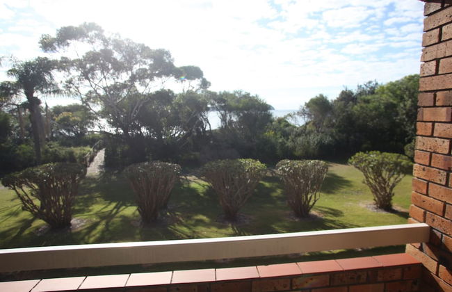 Beachfront Shoal Bay - Photo 15