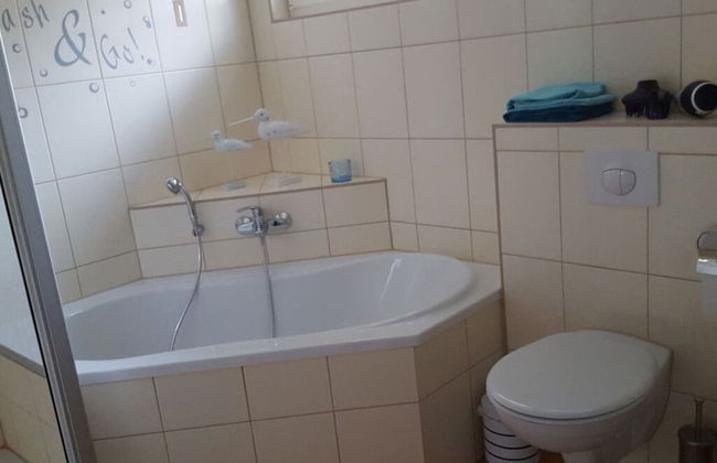 "laura" Comfortable Holiday Residence - Photo 6