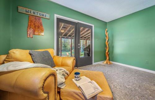 Big Yard Family Getaway - Pets OK - Grill and Hike - Foto 51