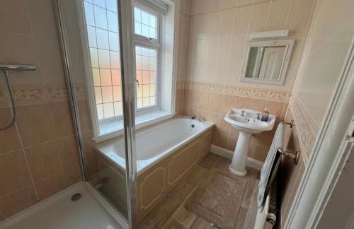 Brook Lodge Roof Terrace Apartment - Photo 14