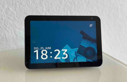 Skyline Appartement mit Pool and Netflix - Foto 18