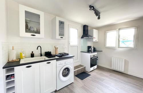 Les chats pitres Maison au calme rénovée avec jardin, terrasse aménagée, transats, abri à vélo, parking gratuit, 5 mn à pied du centre Bayeux proche des plages du débarquement - Photo 13