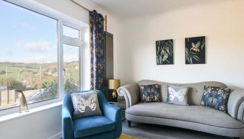 Hook Farm Cottage - Photo 2