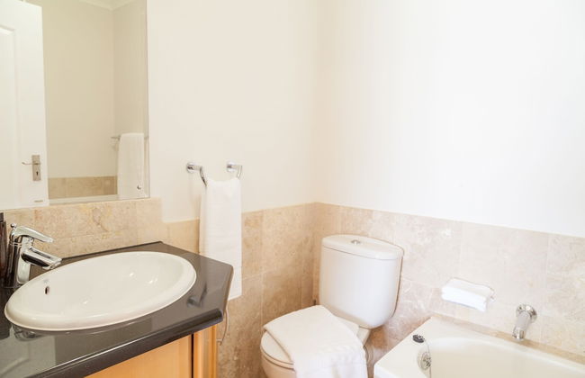 Bay Vista Villa - Photo 16