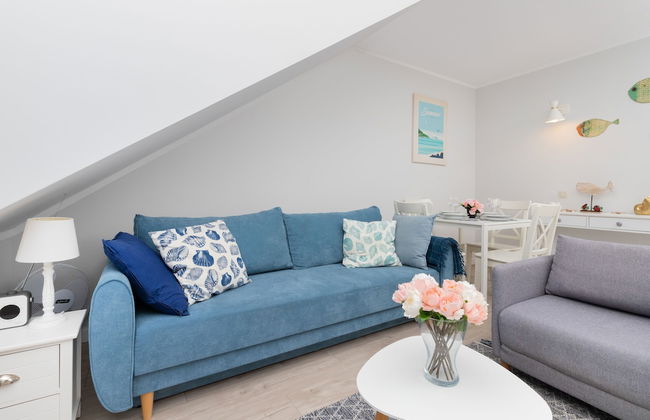 Bright Apartment in Debki by Renters - Photo 18