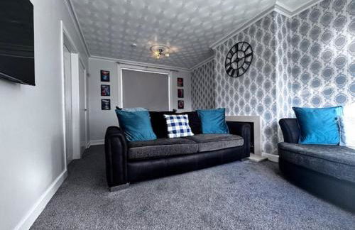 The Castleton Haven - 3 Bed Semi near M62 & M60 Motorways and Easy access to Manchester City Centre - Netflix and free high speed WIFI - Foto 39