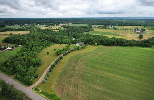 Riverfront Bliss in Rice Lake Deck, Grill and Hike! - Foto 45