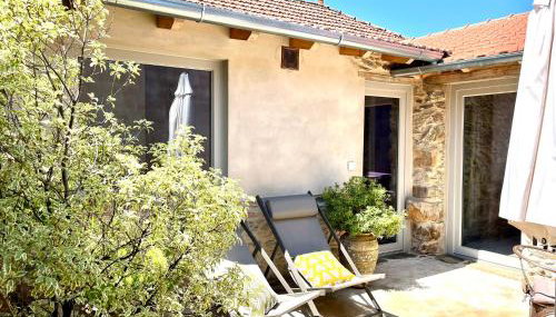 Casa 5A - Refúgio Intimo e privado com design e pátio acolhedor - Foto 3, sunbed