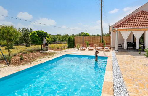 Vila Nira Radonić - Foto 22