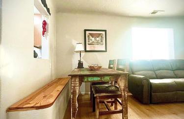 Southwest Escape 2 Bedroom with Private Entry and Patio - Foto 9