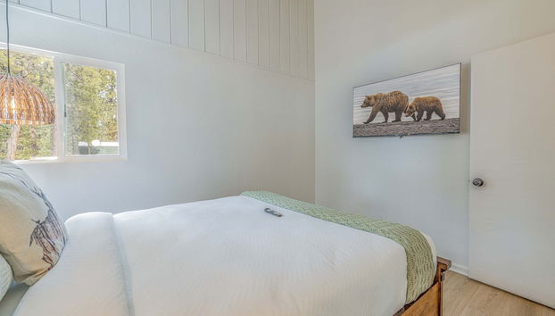 Quail Drive 2 Bdrm 1 Bath Modern Cabin Hot Tub - Foto 3, Habitación