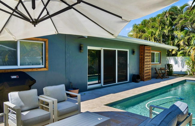 Beach Bliss 10 Mins to Waves 3BR Oasis With Pool - Foto 53