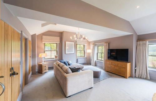 The Beeches - Photo 8