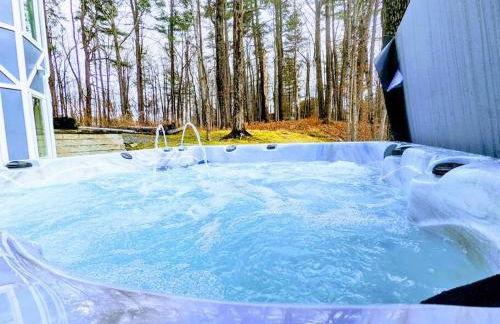 The Athena Hideaway - hottub, firepit, lake & racetrack - Foto 6