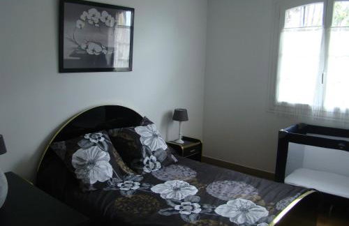 Villa Ardilla - Classée 3 étoiles -Grand confort et bien-être à proximité immédiate du centre du village et des commerces - Photo 9