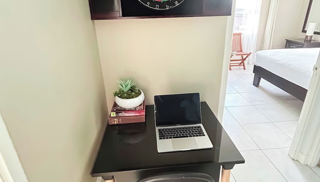 City View New Kingston Apartment w/ Pool - Foto 2, Habitación