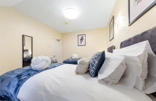 Lovely 4-BR Home In Leyton - Sleeps 14, Near Tube, Arcade, 100inchTV - Foto 59