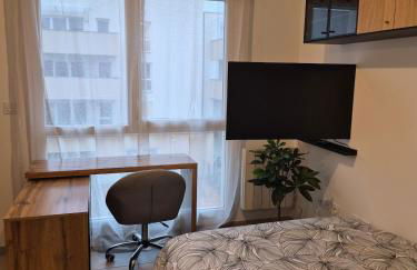 Studio avec parking privé - Proche écoles & hôpital - Valence - Foto 3