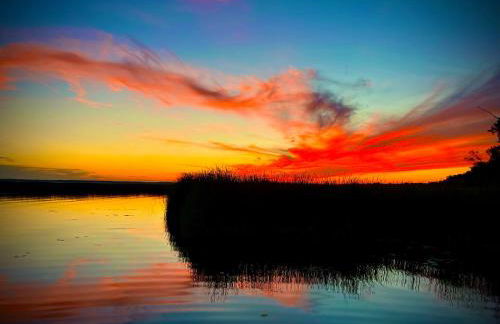 Designer Lake Cabin- HotTub, Sauna & Massage Chair - Foto 15