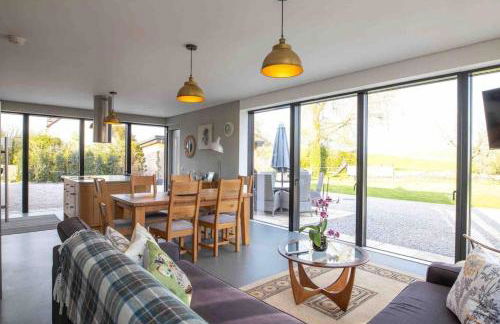 Amazing Cottage & detached Annex sleeps 8, Extra Deep Hot tub, Super Fast wifi, New for 2024 is the addition of Wood Fired Sauna - Foto 18