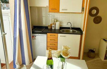 Apt con chill-out, piscina en la azotea a 5 min de la playa y parking privado - Foto 16