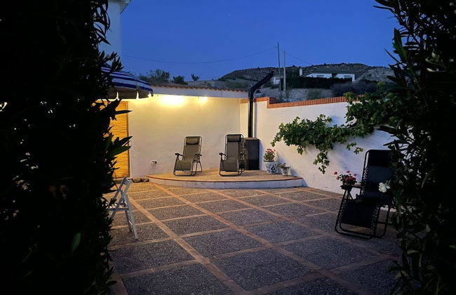 Lovely 10-bed Villa With Private Pool & Garden - Foto 38