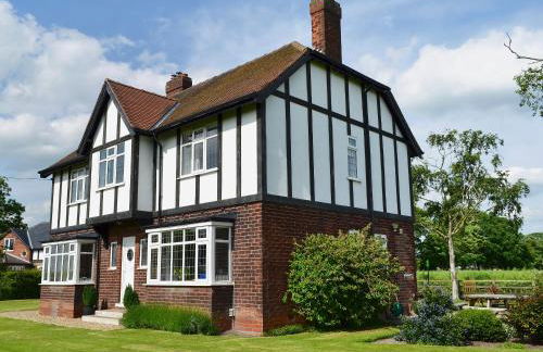 Tudor House - Foto 1