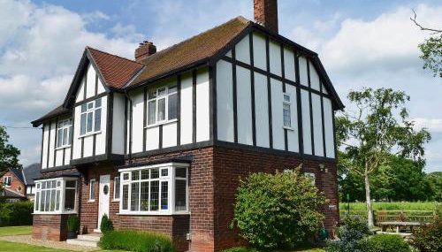 Tudor House - Foto 1