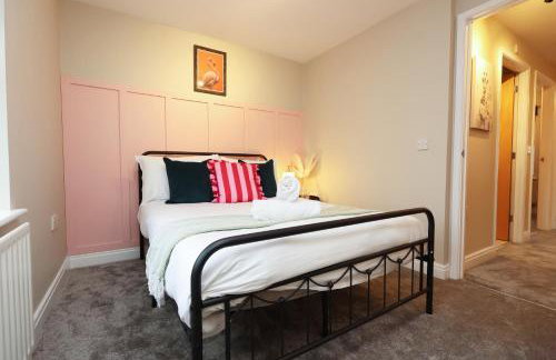Cosy Bristol Townhouse - Free Parking - Sleeps 6 - By EKLIVING PARTNERS - Foto 20