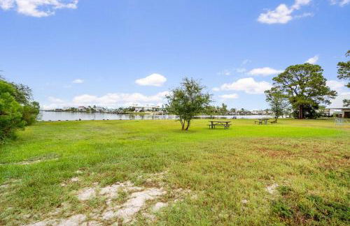 Spacious Audubon Home in Colony Cove w Water Views - Foto 41