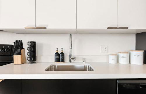 Spacious 1-BD with Stunning City Views in DTLA - Foto 14