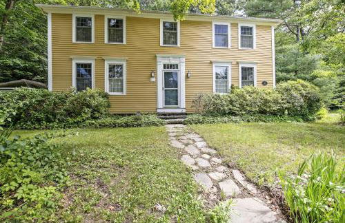 Historic Huntington Home - Walk to Westfield River - Foto 1