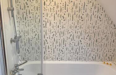 Cosy Flint Cottage - Photo 16