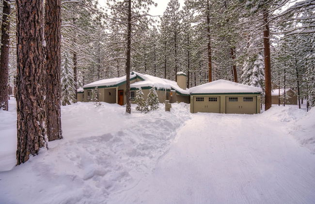 NEW Winter Retreat at Black Butte Ranch - Foto 49