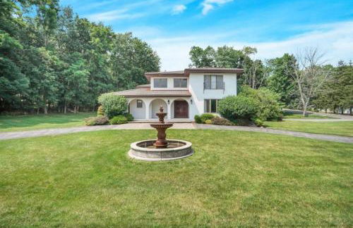 Mediterranean villa hot tub fire place•fire pit - Foto 2