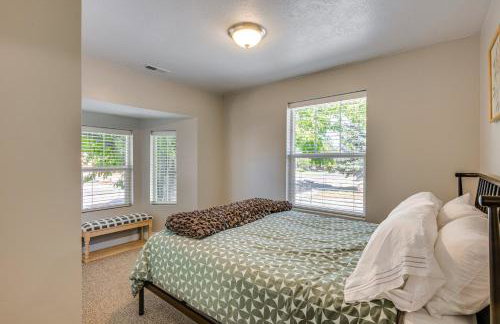 Mountain-View Cedar City Home with Large Yard! - Foto 11