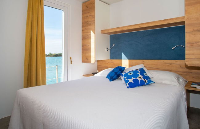 Floating Resort - Photo 3