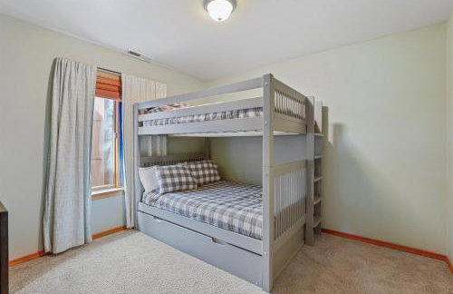 Bluebird Song Prime Flagstaff Location Outdoor Retreat with Fenced Yard and Firepit - Foto 29