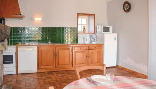 2 Bedroom Lovely Home In Kerbors - Foto 5