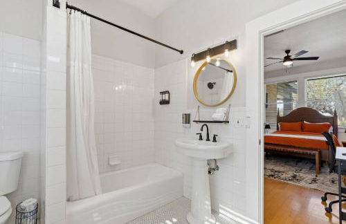 Historic W University | Walk to 4th Ave + Trolley - Foto 28