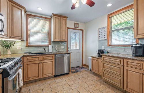 Downtown Gem- Dog Friendly Walk to Everything - Foto 18