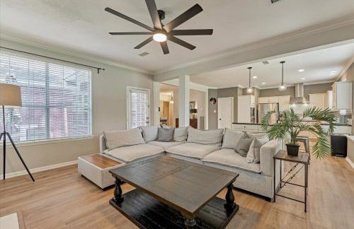 Woodlands Grand 3BR Cozy House - Photo 8