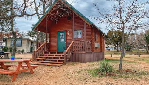 Unwind at Lake Buchanan: Charming Cabin, Panoramic Views, Outdoor Activities & Vineyards in Texas - Foto 1