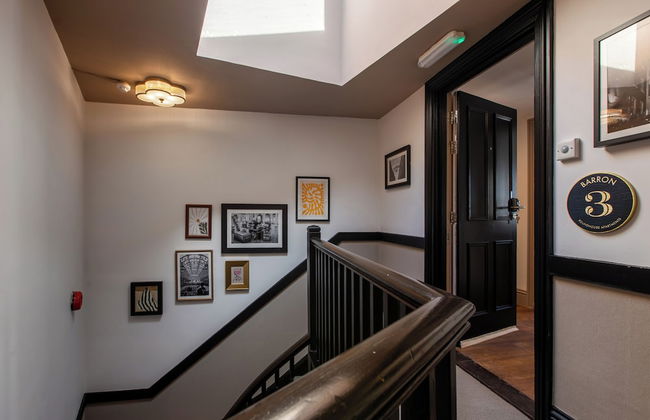 Round House Apartments - Photo 29