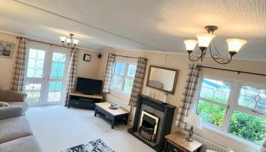 Luxury spacious lodge on Trimingham house caravan park, near Cromer and Mundesley - Photo 1