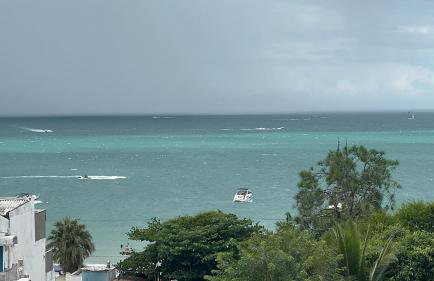 LINDO, apartamento praia da enseada Ubatuba, 100 mts da praia - Foto 1